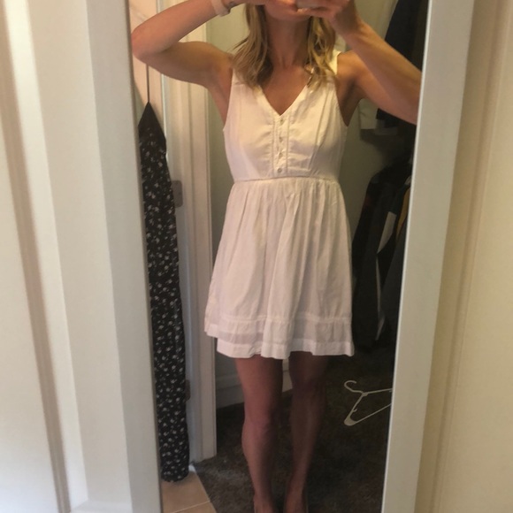 Short white cotton dress - Picture 2 of 6